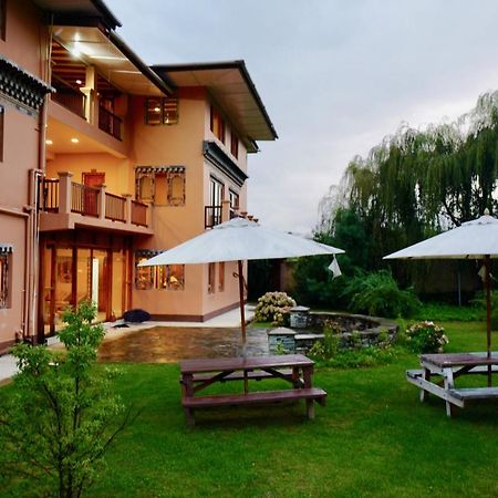 Taktsang Village Resort Paro Exteriér fotografie